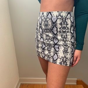 Zaful Snake Print Mini Skirt